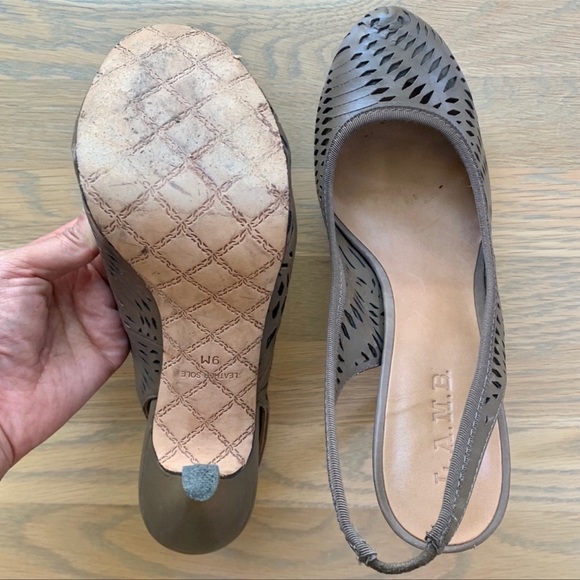 L.A.M.B size 9 heels - Picture 3 of 5